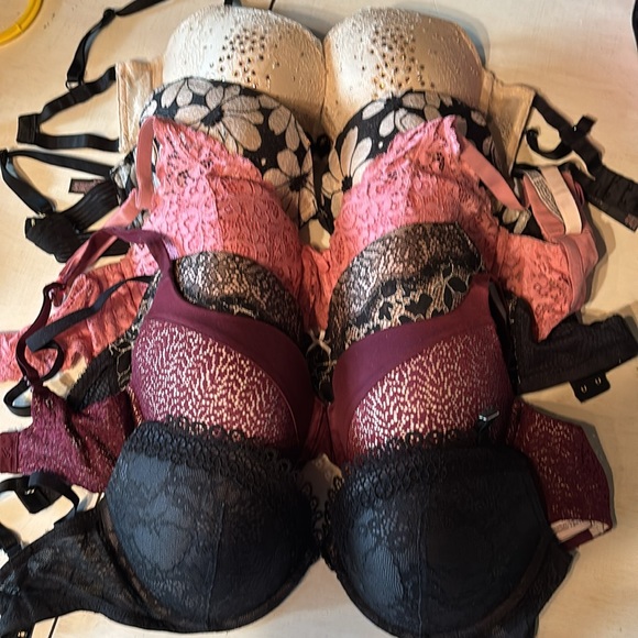 Victoria‘s Secret Bra Bundle - Picture 3 of 3